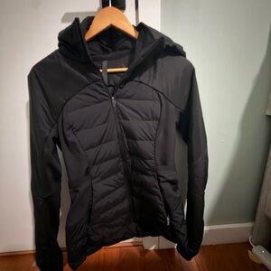 Lululemon Black lightweight puffer jacket size 8